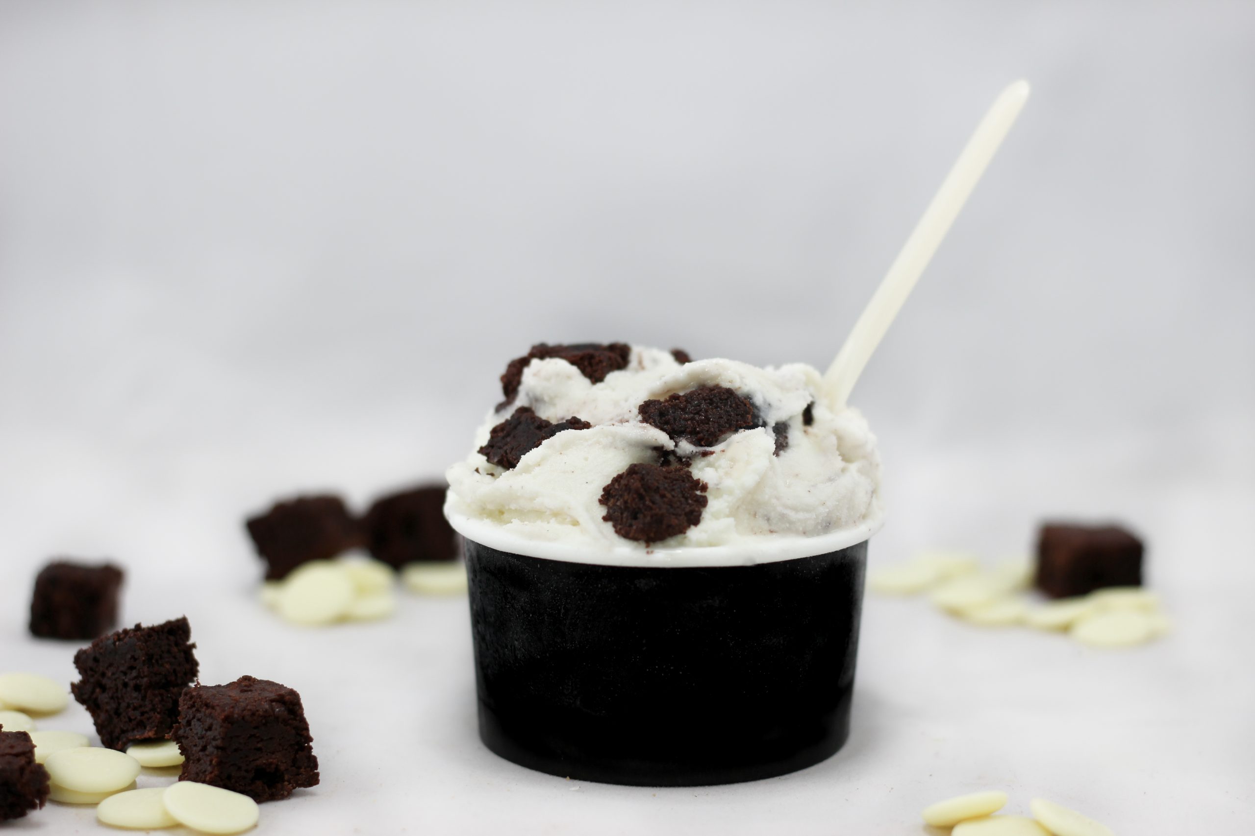 Gelato chocolat blanc et brownies